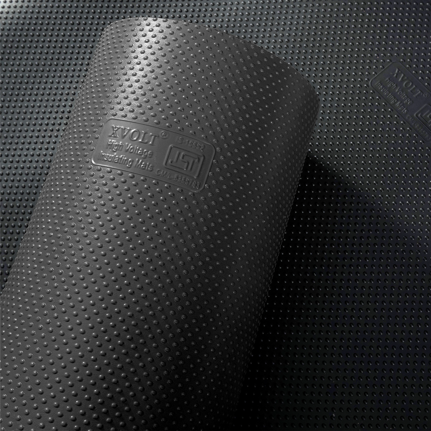IS 15652 electrical rubber mat black